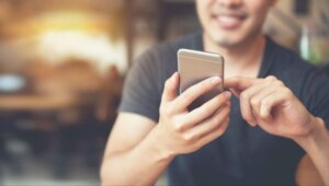 How to Use a Remote Camera App for Android to Spy on Someone