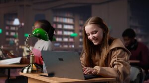 How Students Can Use AI Tools to Cite Sources Faster and More Accurately