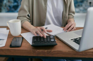 Best Payroll Platforms for Managing Contractors and Full-Time Employees
