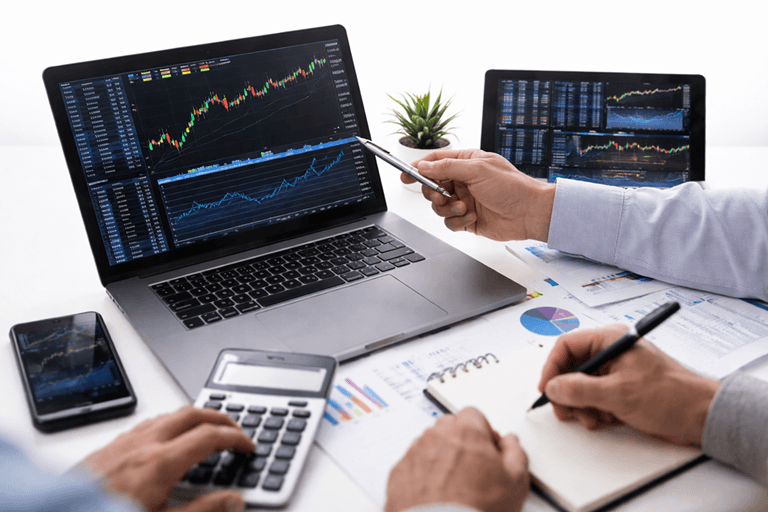 How AI Market Analysis Tools Improve Price Forecast Accuracy