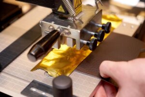 How to Use a Digital Foil Printing Machine for High-Quality Prints